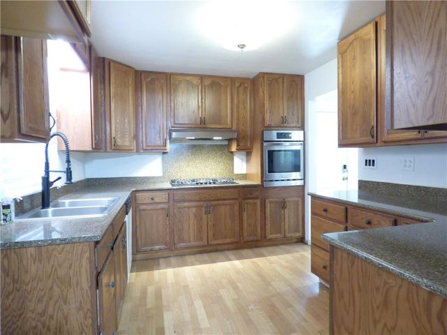 6101 Lane Avenue, Raytown, MO 64133