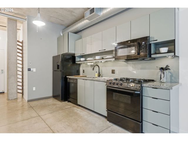 1030 Nw 12TH Ave 130, Portland, OR 97209
