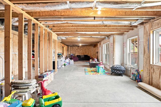 215 Wills Way, Taylorsville, KY 40071