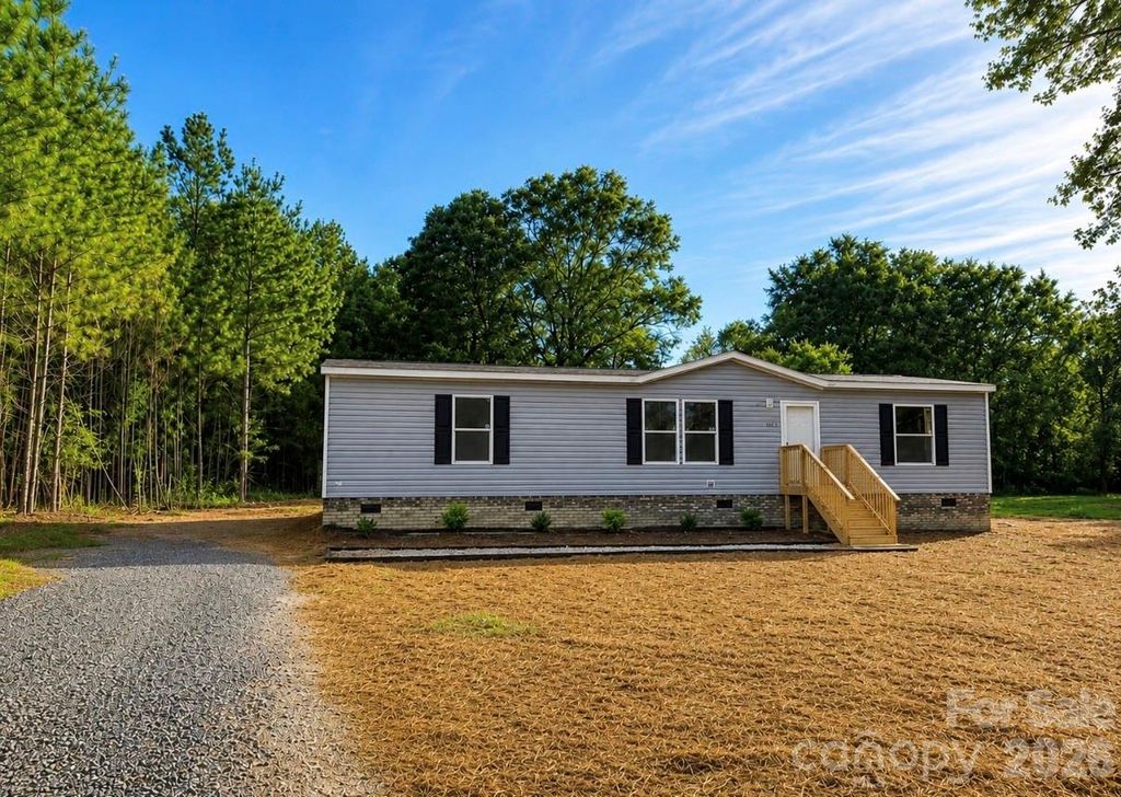5932 Shirley Road, Fort Lawn, SC 29714