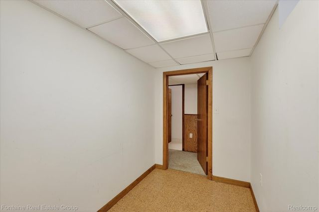 23640 Hollander Street, Dearborn, MI 48128