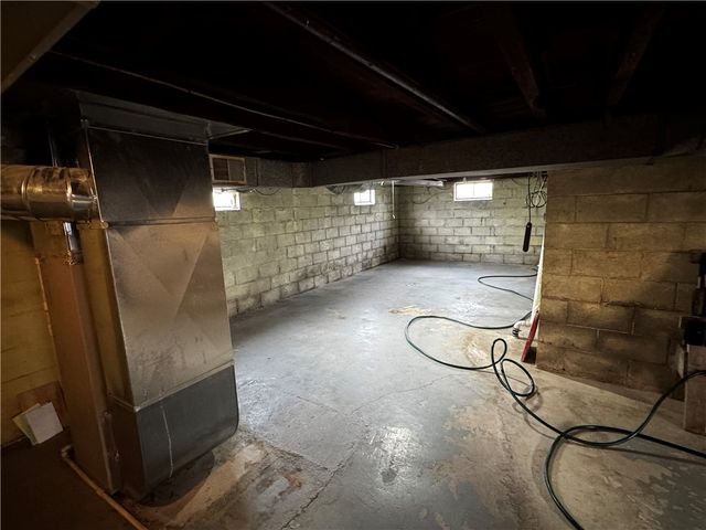 51 E Wine St, Uniontown, PA 15401