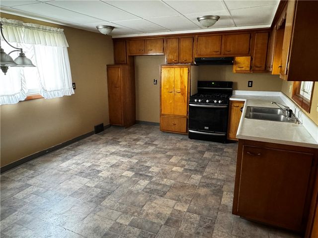 51 E Wine St, Uniontown, PA 15401