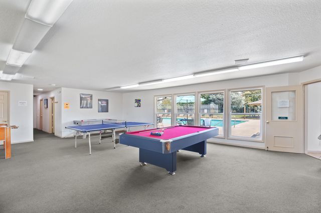 925 Carol Rae, Medford, OR 97501