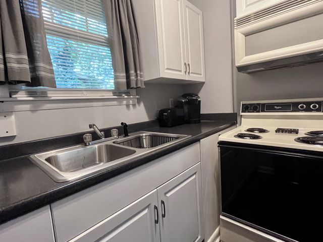 925 Boscobel St Apt 3, Nashville, TN 37206
