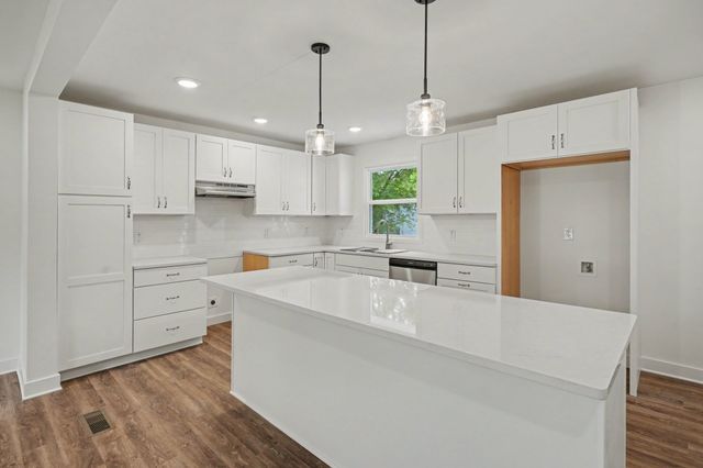 4833 Shasta Dr, Old Hickory, TN 37138