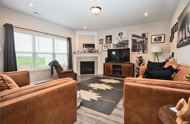 5245 Gadwall Pass, Fort Wayne, IN 46818