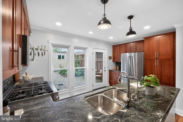 2937 PENNSYLVANIA AVE, Philadelphia, PA 19130