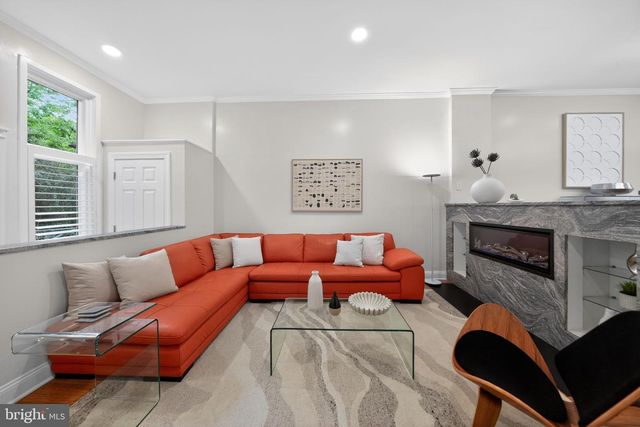 2937 PENNSYLVANIA AVE, Philadelphia, PA 19130