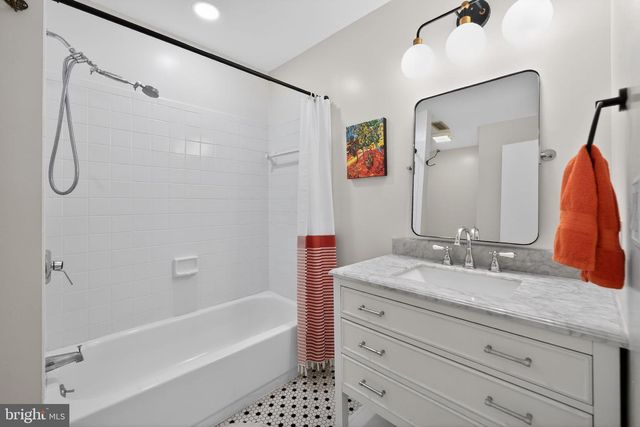 2937 PENNSYLVANIA AVE, Philadelphia, PA 19130