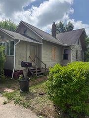 411 Middlebury Street, Elkhart, IN 46514