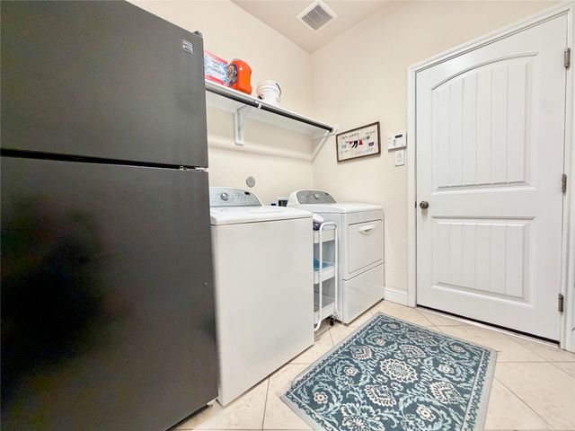 2285 Quiet Bluff Lane, League City, TX 77573