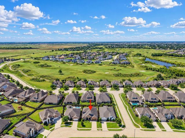 2285 Quiet Bluff Lane, League City, TX 77573