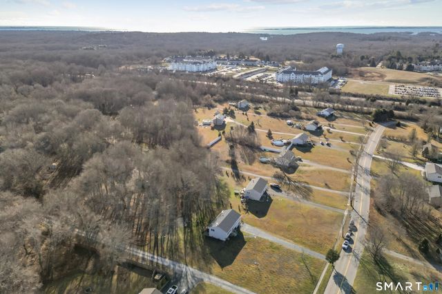 29 Deer Ridge Road, Stonington, CT 06378
