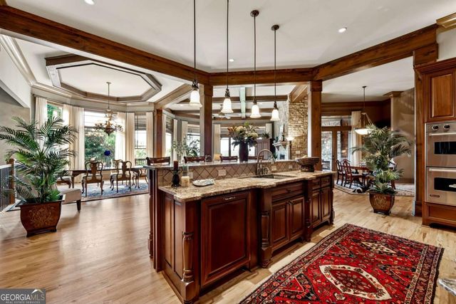 6407 Grand Marina Circle, Gainesville, GA 30506