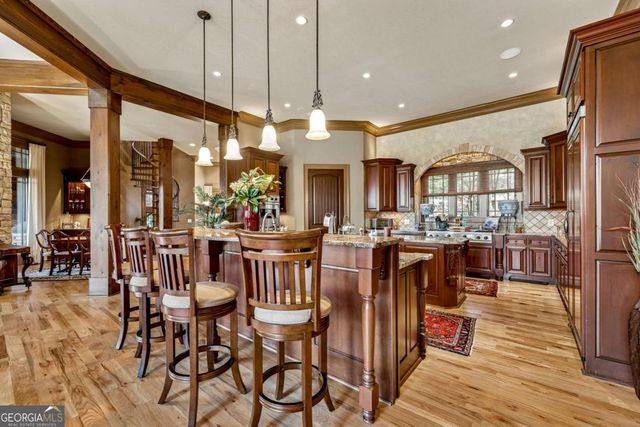 6407 Grand Marina Circle, Gainesville, GA 30506