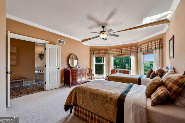6407 Grand Marina Circle, Gainesville, GA 30506