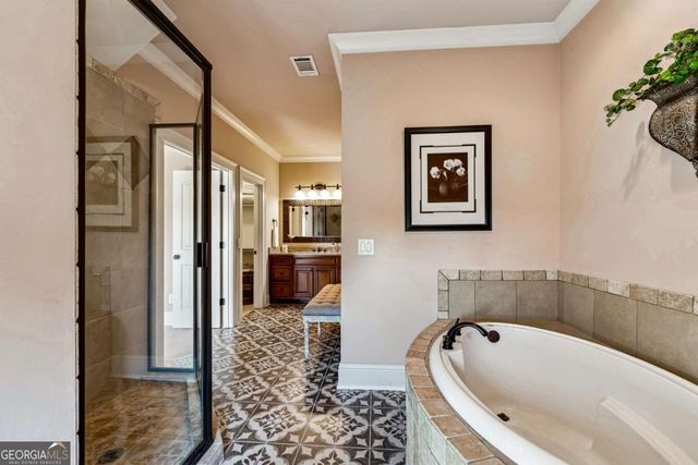 6407 Grand Marina Circle, Gainesville, GA 30506