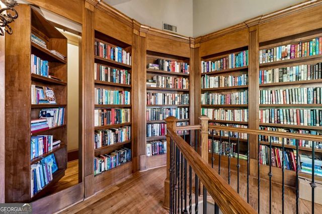 6407 Grand Marina Circle, Gainesville, GA 30506