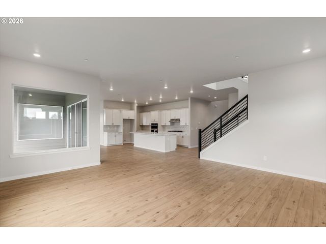 405 W HOLLY Cir, Washougal, WA 98671