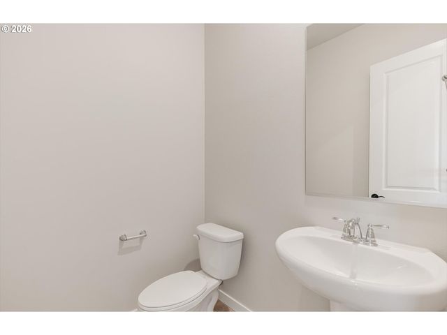 405 W HOLLY Cir, Washougal, WA 98671