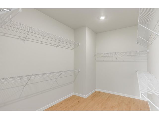 405 W HOLLY Cir, Washougal, WA 98671