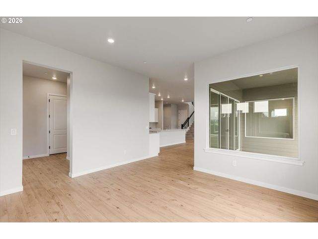 405 W HOLLY Cir, Washougal, WA 98671