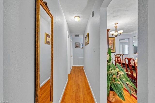 457 Hornell LN, Virginia Beach, VA 23452