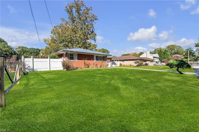 457 Hornell LN, Virginia Beach, VA 23452