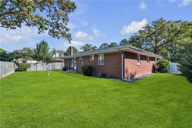 457 Hornell LN, Virginia Beach, VA 23452