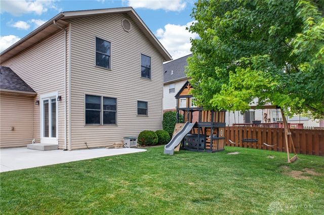 445 Clover Hill, Tipp City, OH 45371