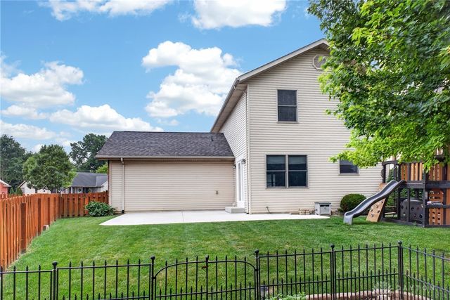 445 Clover Hill, Tipp City, OH 45371