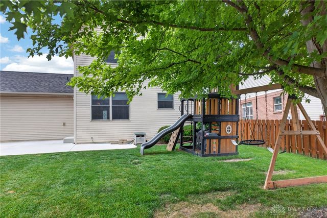445 Clover Hill, Tipp City, OH 45371