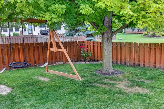 445 Clover Hill, Tipp City, OH 45371