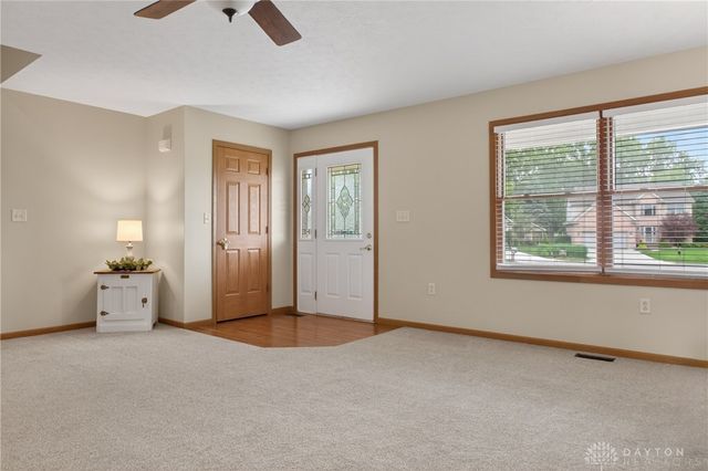 445 Clover Hill, Tipp City, OH 45371