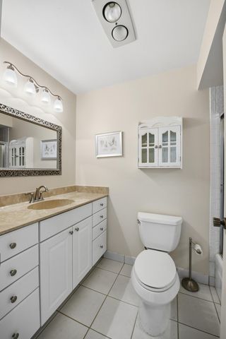 461 Holyoke Lane, Lake Worth, FL 33467