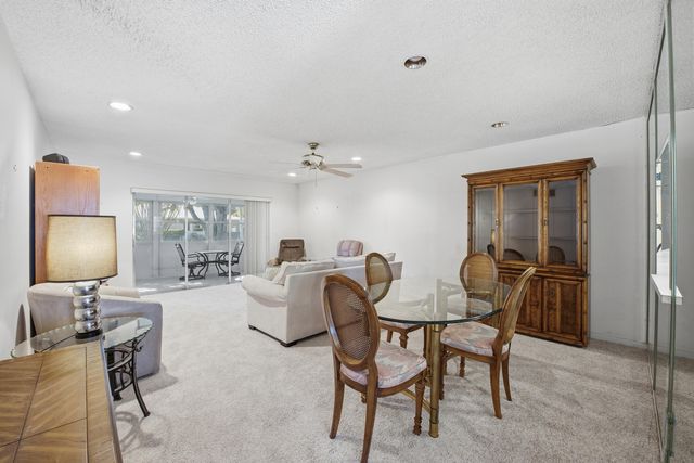 461 Holyoke Lane, Lake Worth, FL 33467