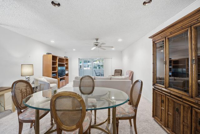 461 Holyoke Lane, Lake Worth, FL 33467