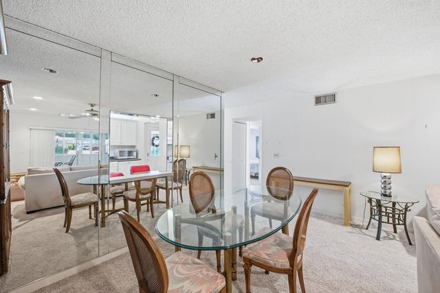 461 Holyoke Lane, Lake Worth, FL 33467