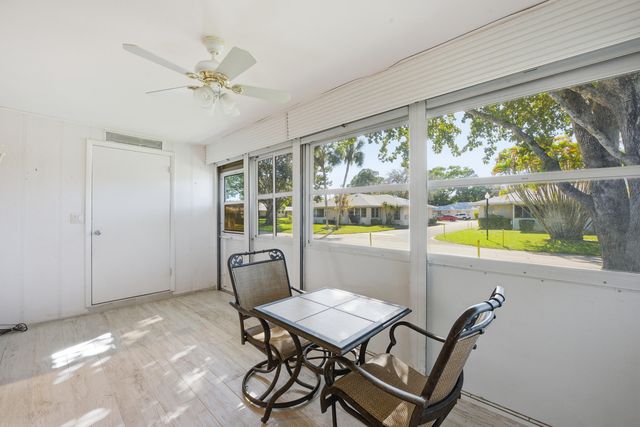 461 Holyoke Lane, Lake Worth, FL 33467