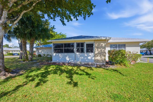 461 Holyoke Lane, Lake Worth, FL 33467