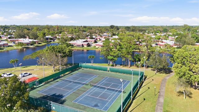 461 Holyoke Lane, Lake Worth, FL 33467