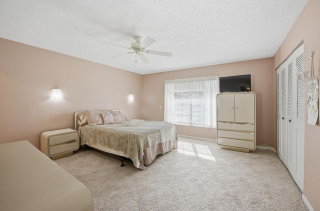 461 Holyoke Lane, Lake Worth, FL 33467