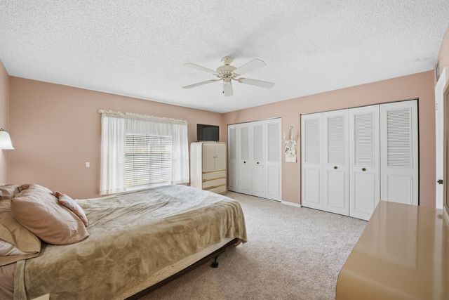 461 Holyoke Lane, Lake Worth, FL 33467