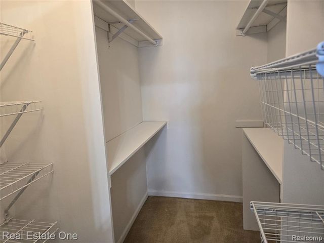 1716 Deepwood Circle 43, Rochester, MI 48307