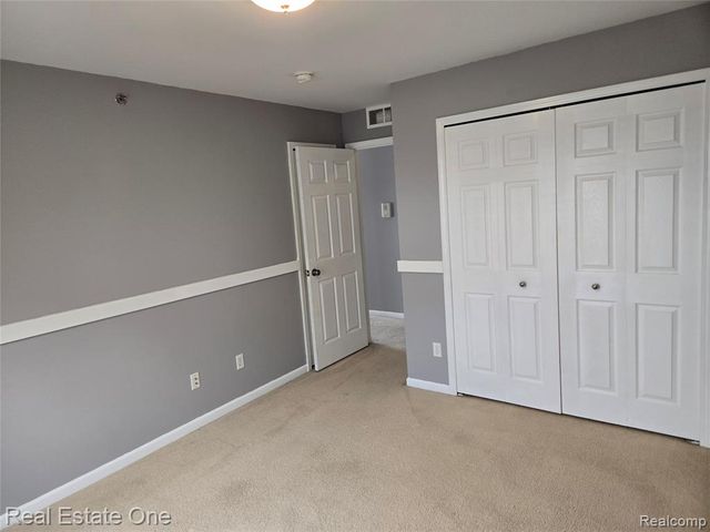 1716 Deepwood Circle 43, Rochester, MI 48307