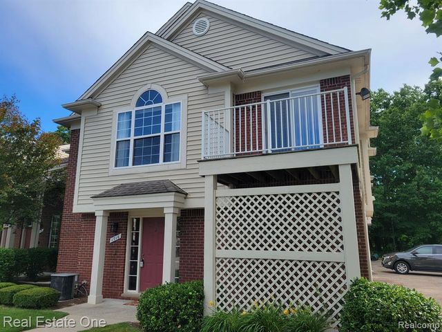 1716 Deepwood Circle 43, Rochester, MI 48307