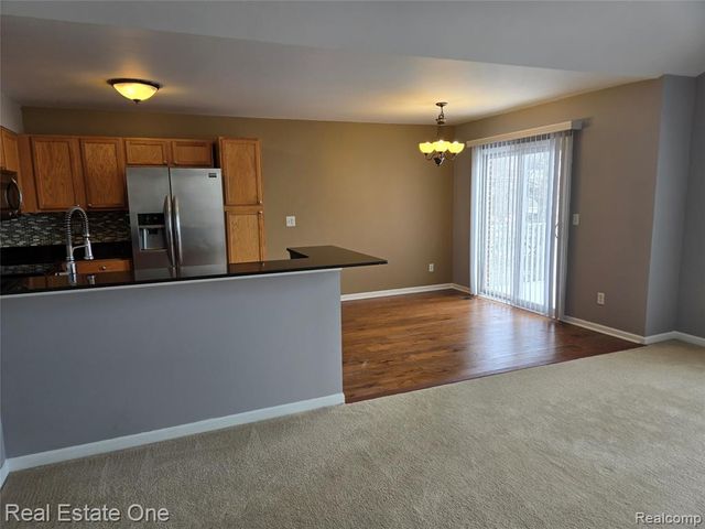 1716 Deepwood Circle 43, Rochester, MI 48307