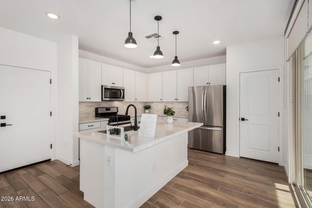 9231 E SEQUENCE Avenue, Mesa, AZ 85212