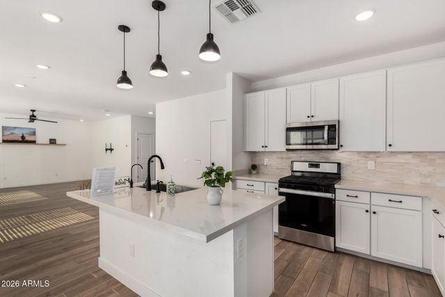 9231 E SEQUENCE Avenue, Mesa, AZ 85212